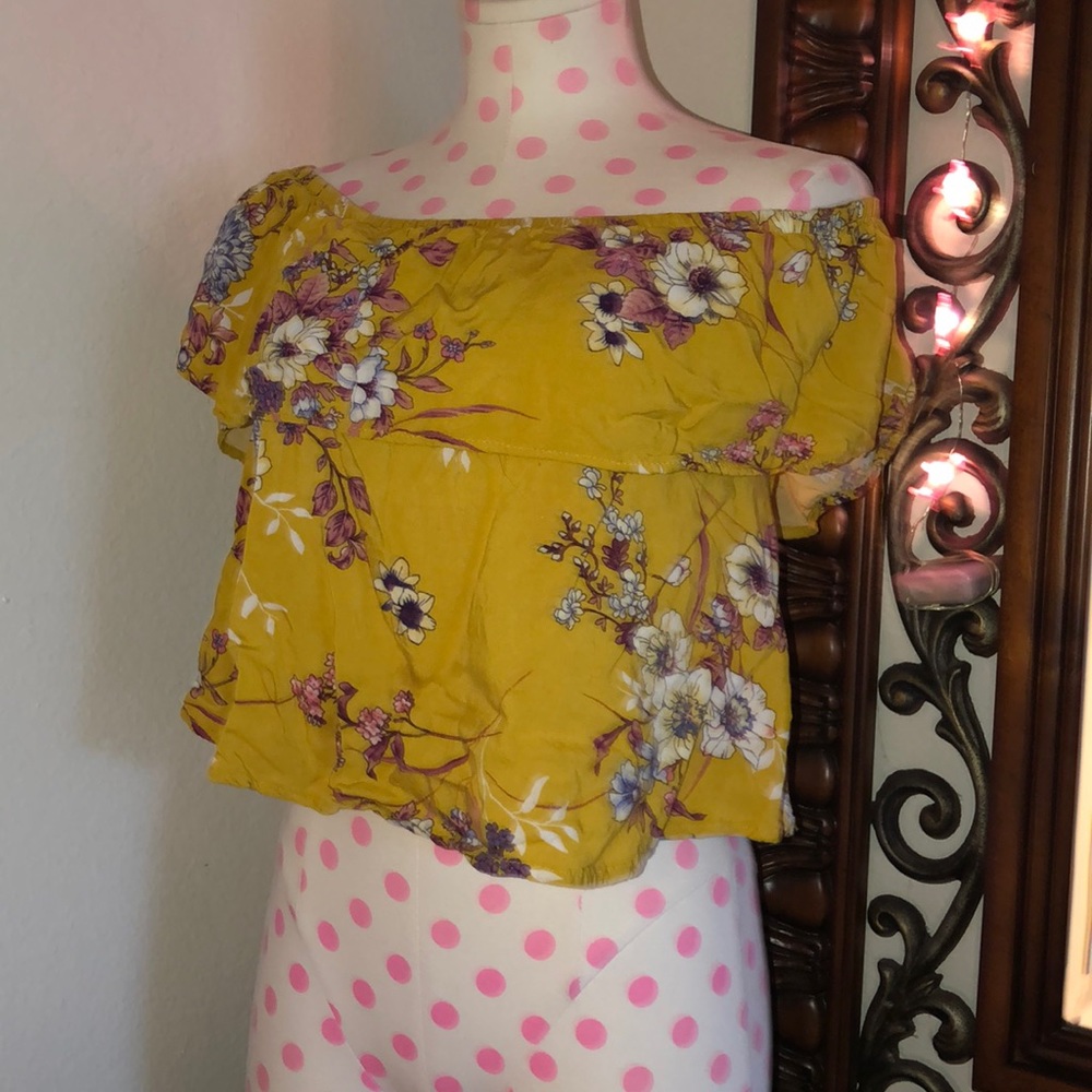 ๐ 5FOR $10...Cute float flower top - Picture 3 of 3